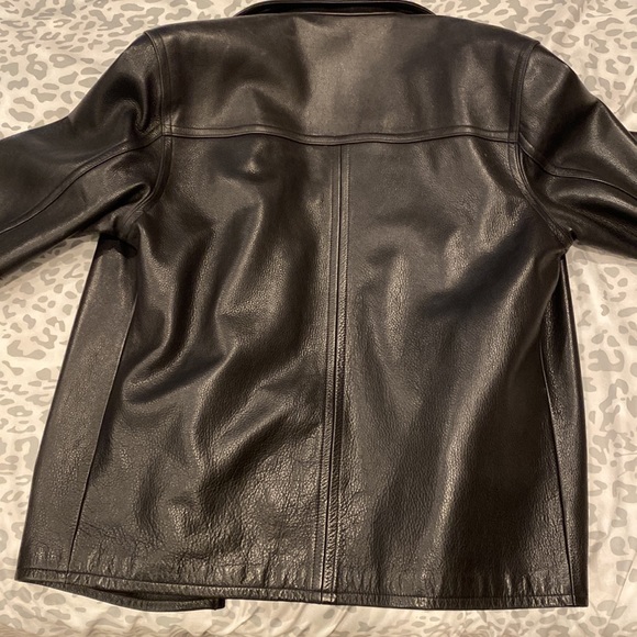 Vintage authentic Guess leather coat. - Picture 11 of 16